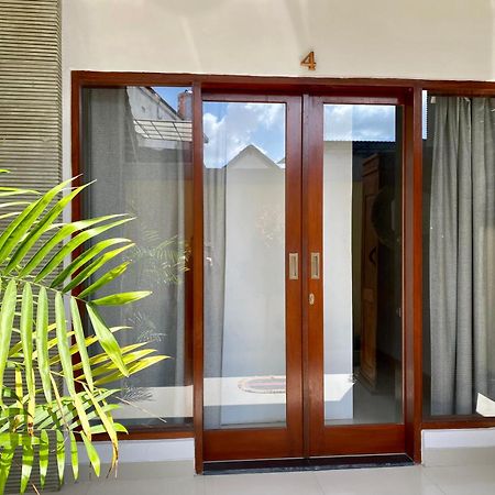 Amigos Guesthouse & Hostel Canggu Exteriör bild