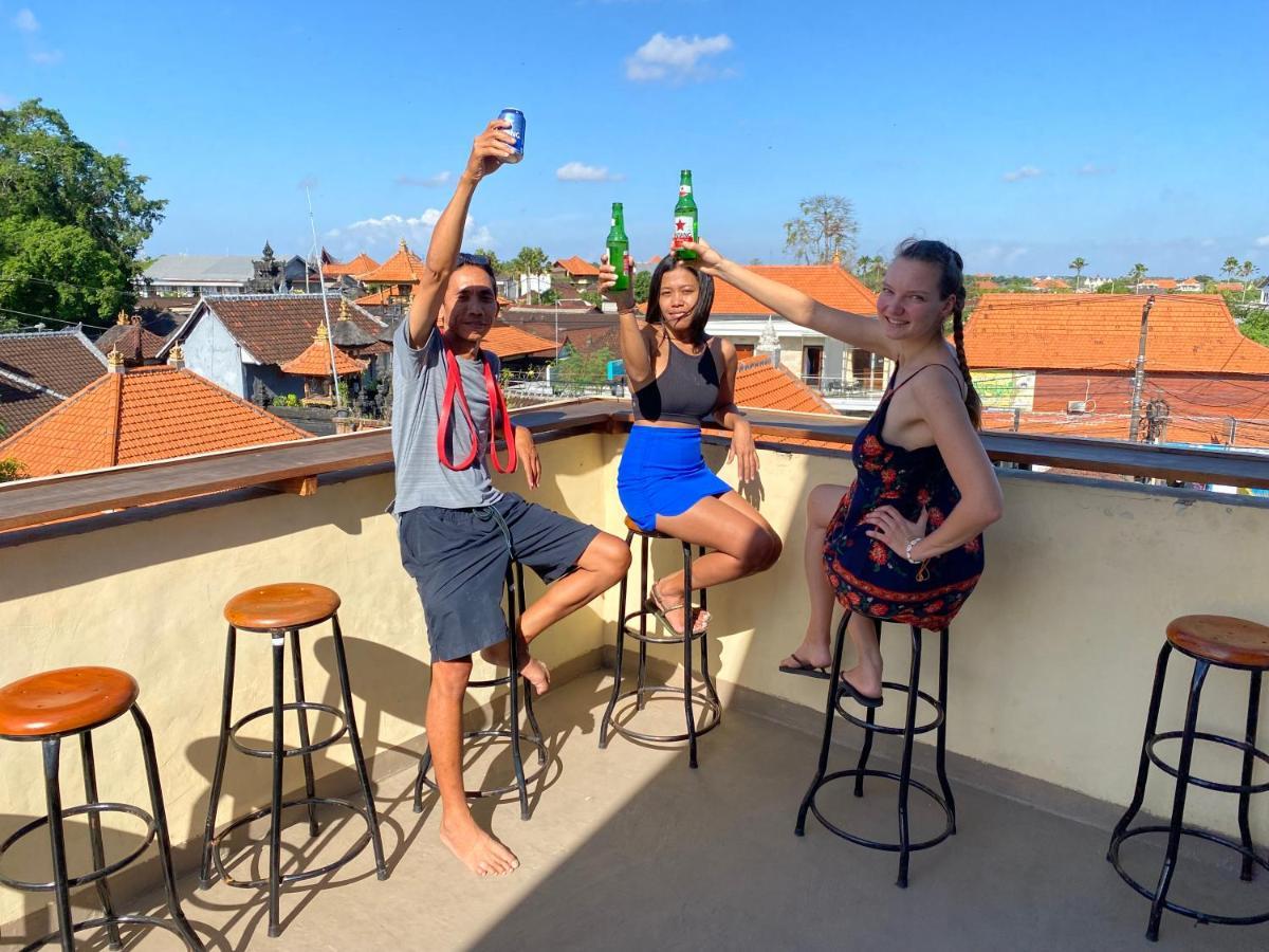 Amigos Guesthouse & Hostel Canggu Exteriör bild