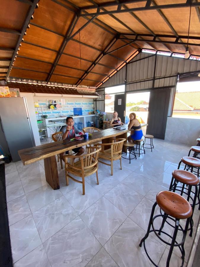 Amigos Guesthouse & Hostel Canggu Exteriör bild