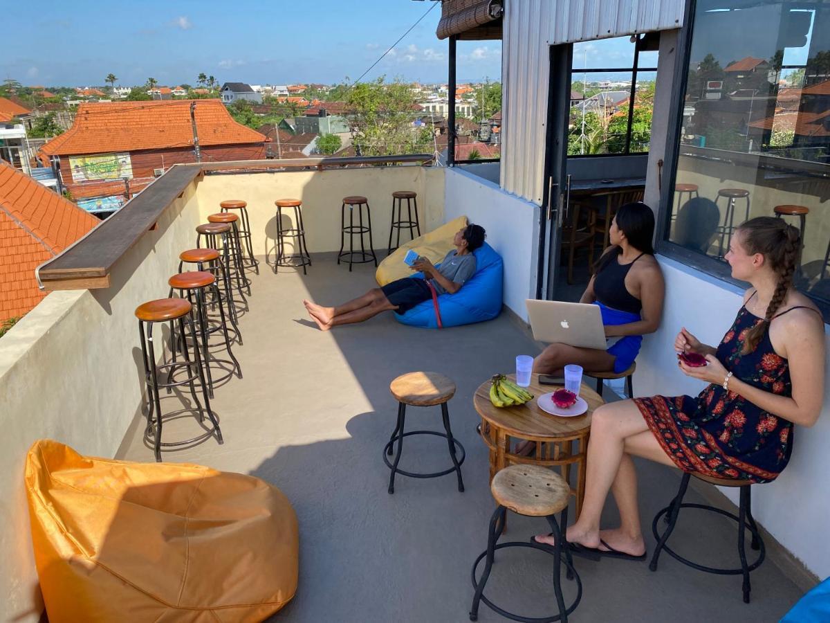 Amigos Guesthouse & Hostel Canggu Exteriör bild